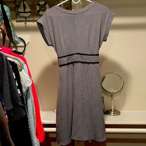 Monteau Large dress navy blue stripes in excellent condition, wore 3x only